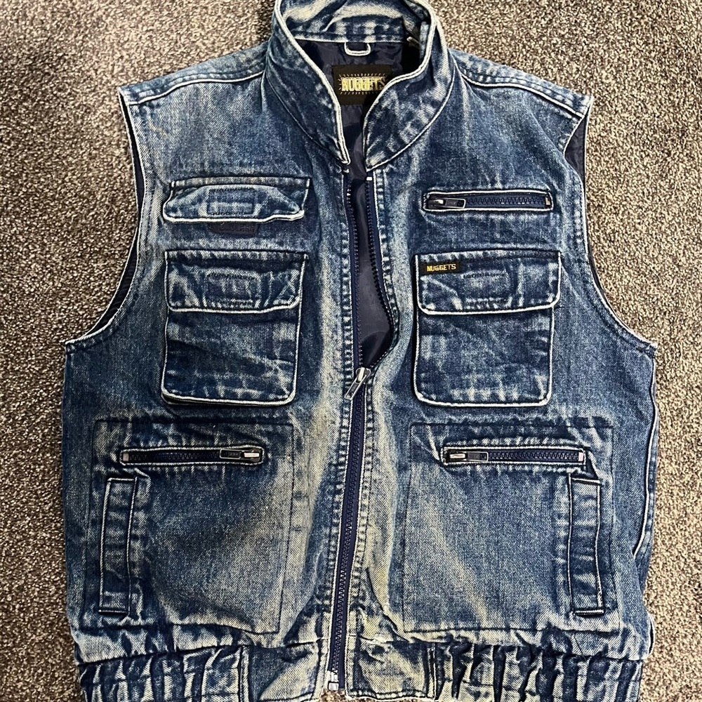 Vintage stonewashed denim vest by. NUGGETS sz m